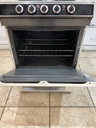 Welbilt Used Electric Stove 220volts (40/50 AMP) 24inches {3 prong} (Bisque) 