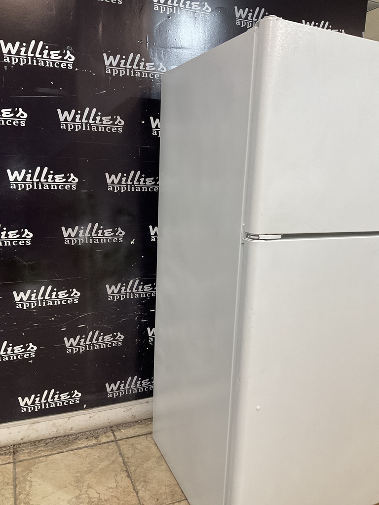 Ge Used Refrigerator Top and Bottom 30x66 (White) 