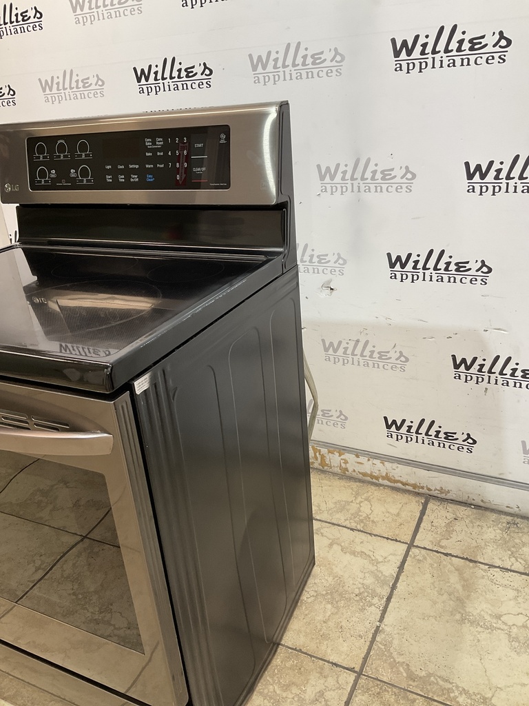Lg Used Electric Stove 220volts (40/50 AMP) 30inches {3 prong} (Black Stainless Steel)