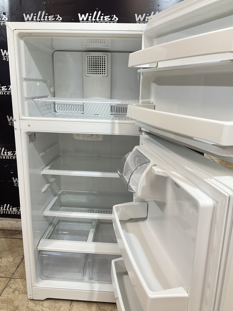 Ge Used Refrigerator Top and Bottom 28x67 (White) 