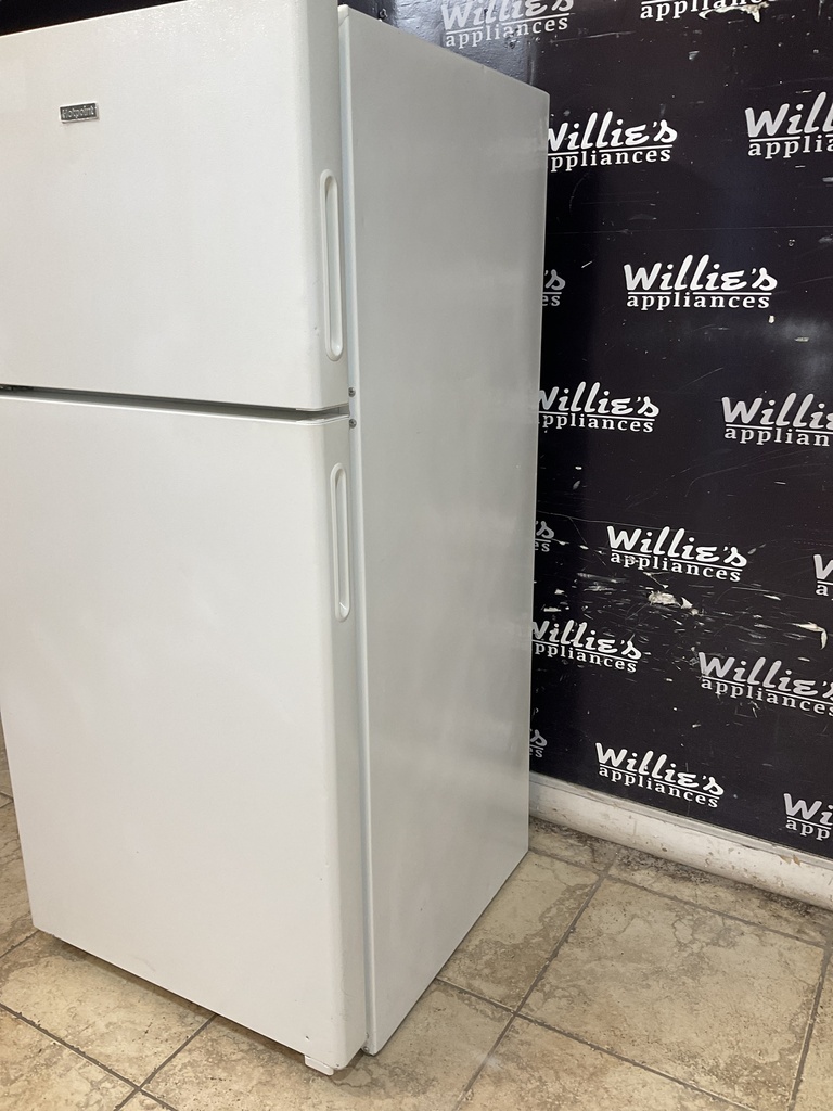 Hotpoint Used Refrigerator Top and Bottom 28x61 1/2” (White) 