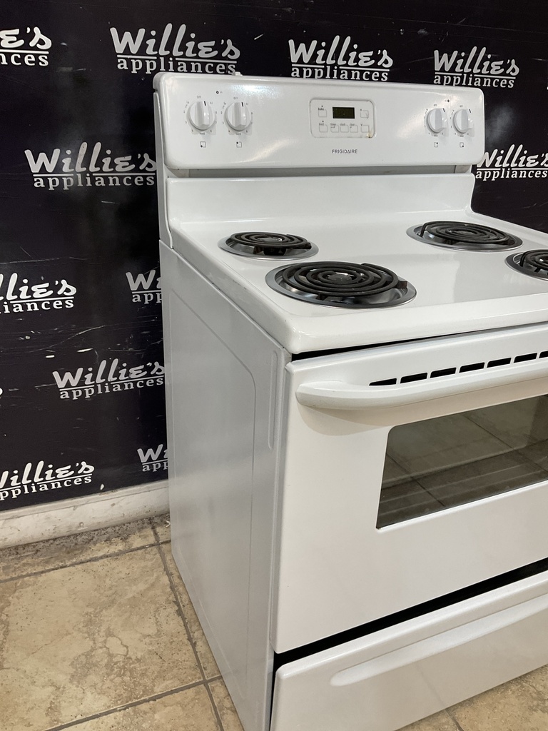 Frigidaire Used Electric Stove 220volts (40/50 AMP) 30inches {3 prong} (White) 