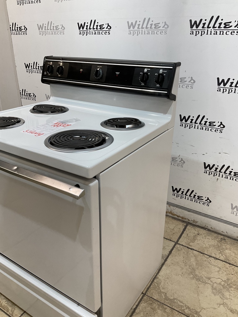 Ge Used Electric Stove 220volts (40/50 AMP) 30inches {3 prong} (White/Black) 