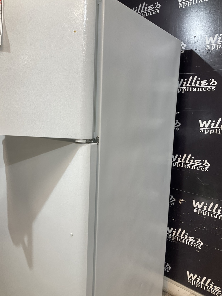 Frigidaire Used Refrigerator Top and Bottom 30x69 (White) 