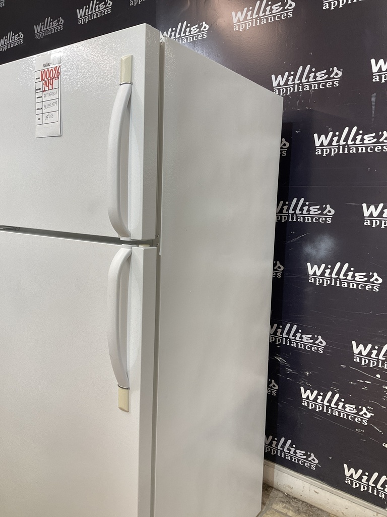 Frigidaire Used Refrigerator Top and Bottom 28 1/2” x 65 (White) 