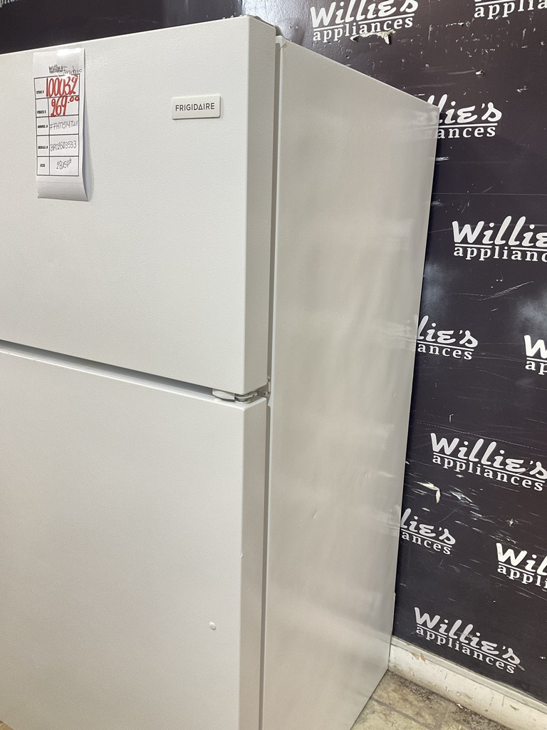 Frigidaire Used Refrigerator Top and Bottom 28x59 1/2” (White) 