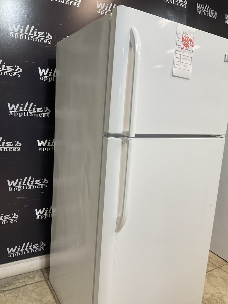 Frigidaire Used Refrigerator Top and Bottom 30x66 (White) 