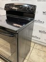 Ge Used Electric Stove 220volts (40/50 AMP) 30inches {4 prong} (Black) 