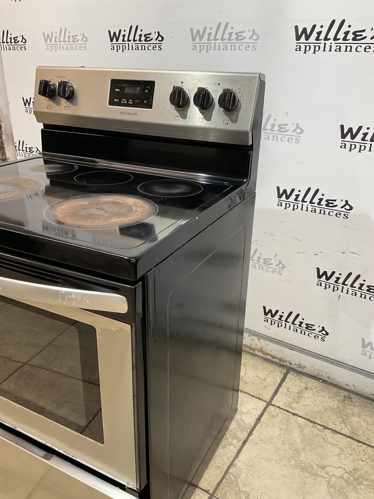 Frigidaire Used Electric Stove 220volts (40/50 AMP) 30inches {no cord} 