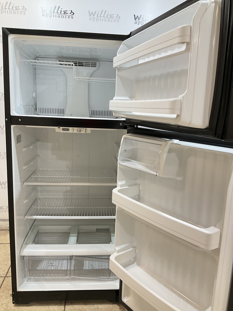 Ge Used Refrigerator Top and Bottom 28x64 1/2” (Black)