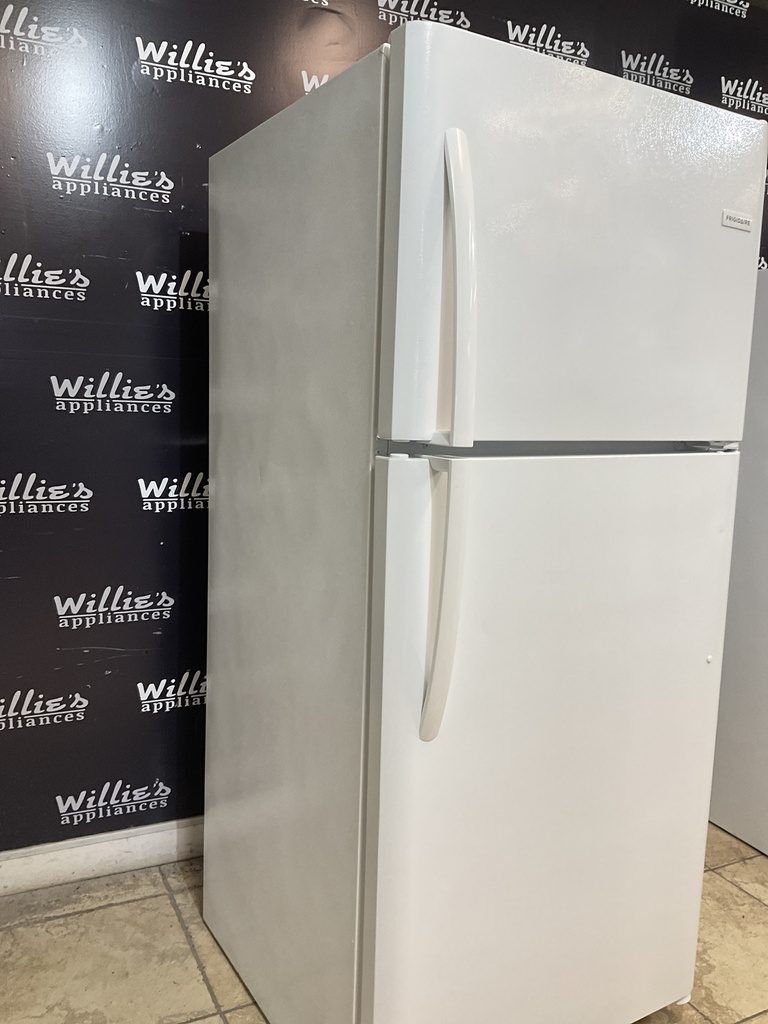 Frigidaire Used Refrigerator Top and Bottom 30x69 (White) 