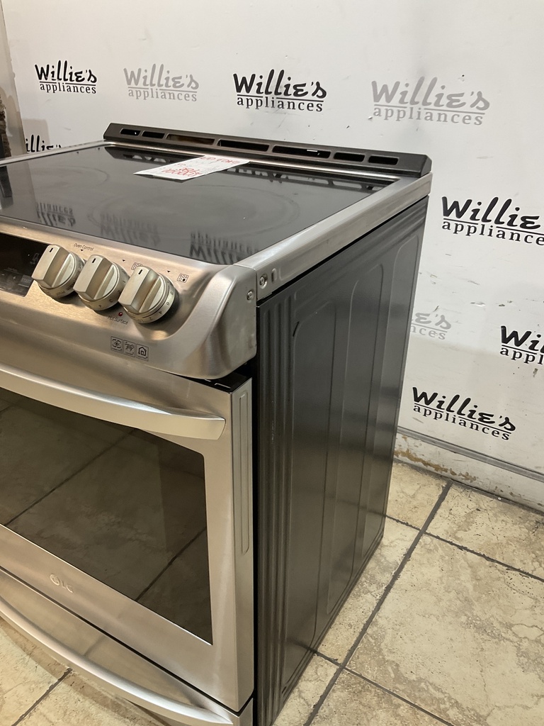 Lg Used Electric Stove 220volts (40/50 AMP) 30inches {no cord} 