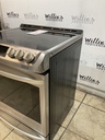 Lg Used Electric Stove 220volts (40/50 AMP) 30inches {no cord} 
