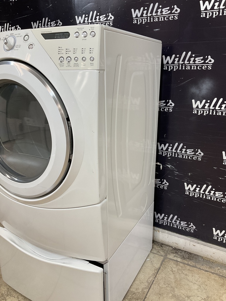 Whirlpool Used Electric Dryer 220volts (30 AMP) 27inches {3 prong} ( White) 