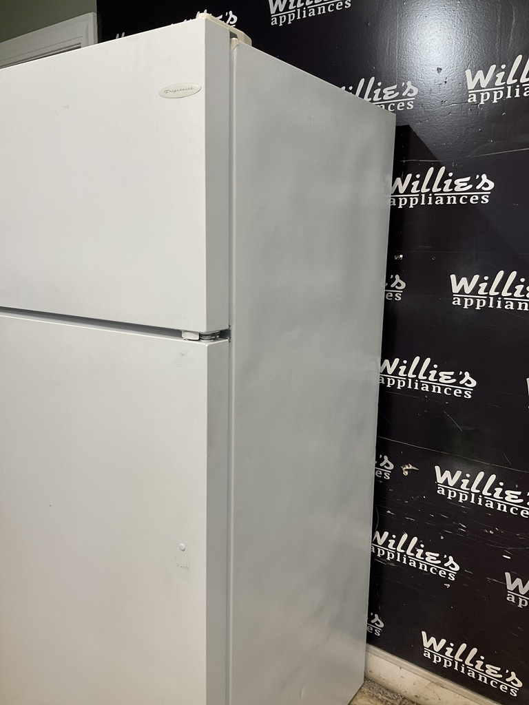 Frigidaire Used Refrigerator Top and Bottom 30x66 (White) 
