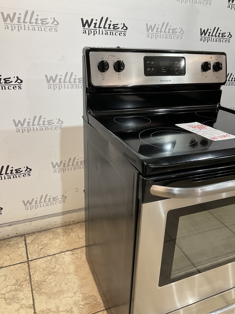 Frigidaire Used Electric Stove 220volts (40/50 AMP) 30inches {no cord} (Stainless steel) 
