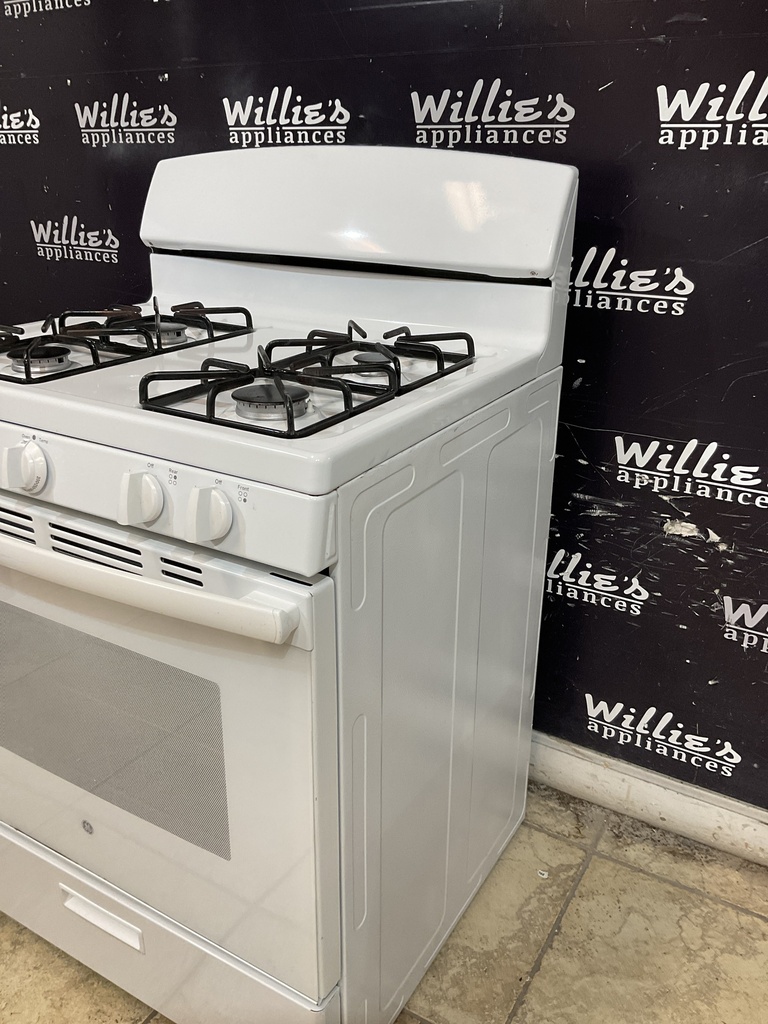 Ge Used Natural Gas Stove 30inches  (White) 