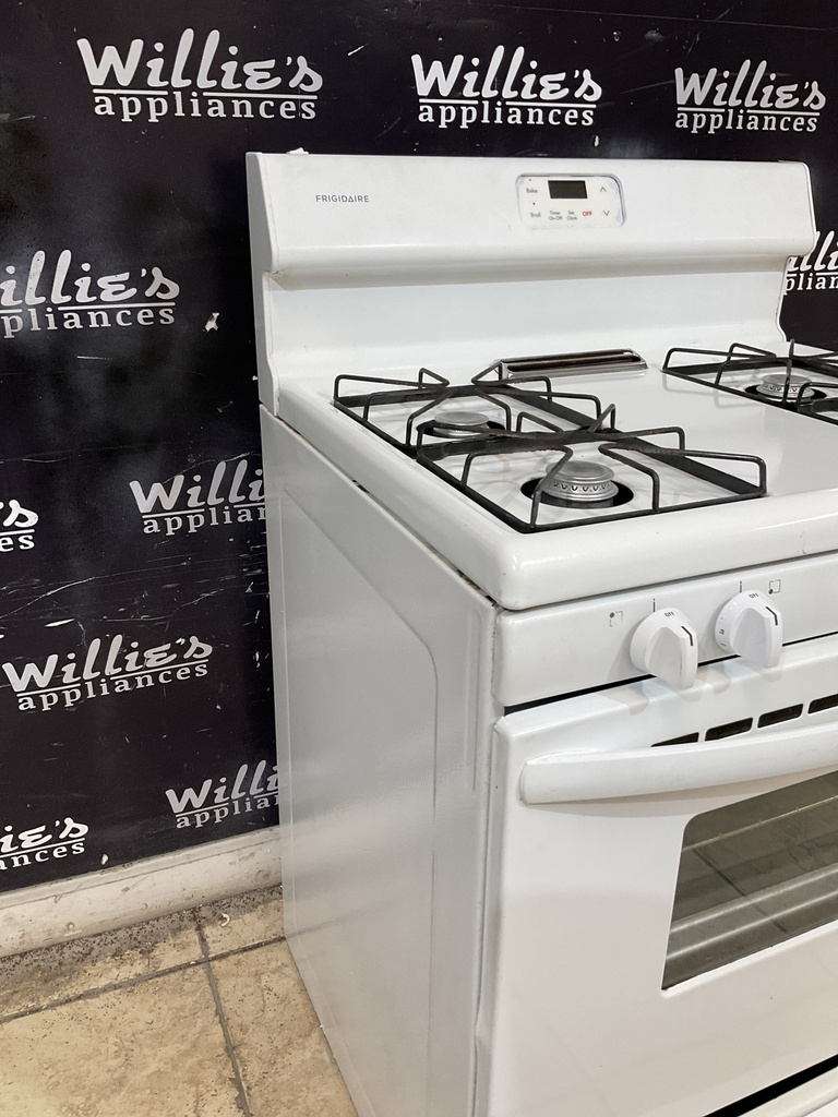 Frigidaire Used Natural Gas Stove 30inches (White) 