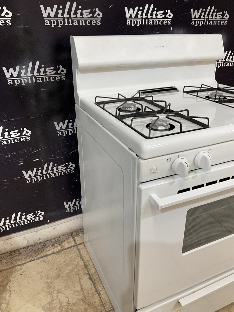 Frigidaire Used Natural Gas Stove 30inches (White) 