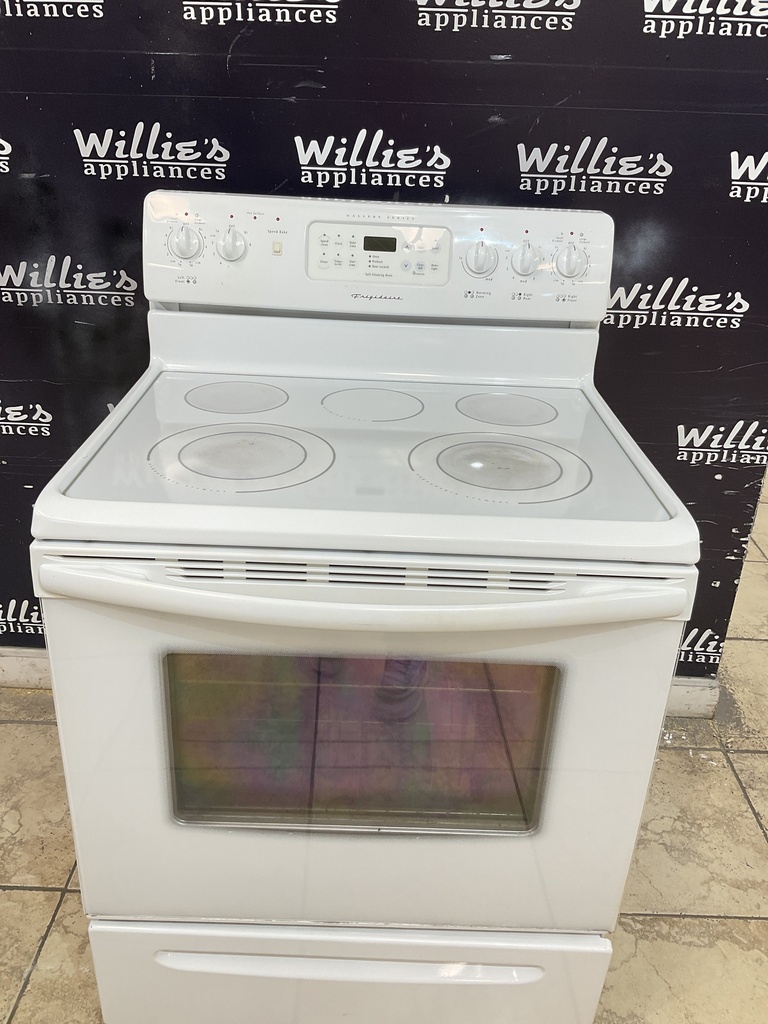 Frigidaire Used Electric Stove 220 volts (40/50)