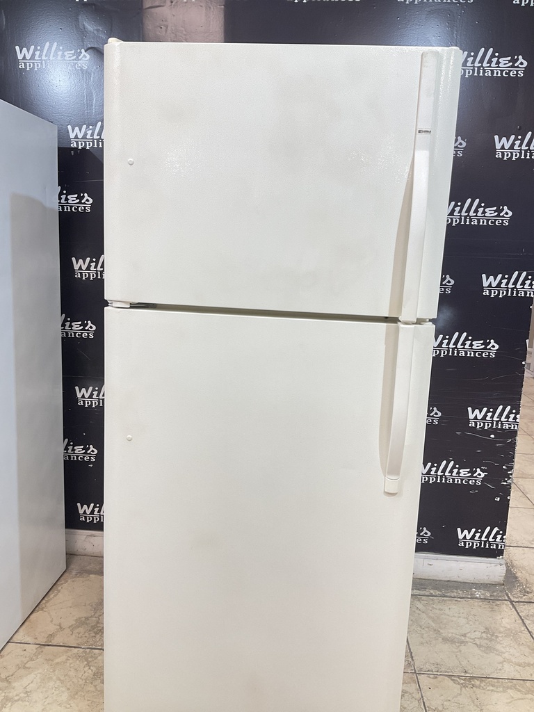 Kenmore Used Refrigerator Top and Bottom 30x68 1/2”