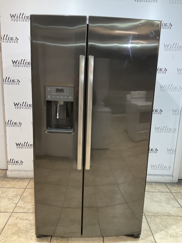 Ge Used Refrigerator Side by Side 36x70”