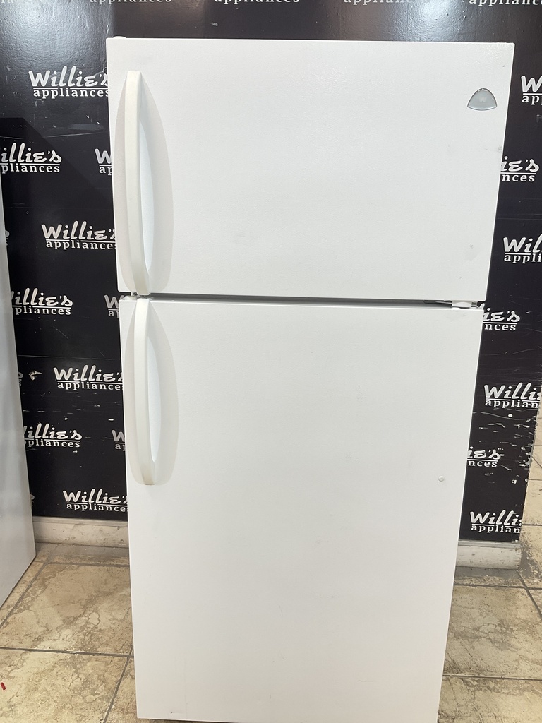 White Westinghouse Used Refrigerator Top and Bottom 30x65 1/2” 