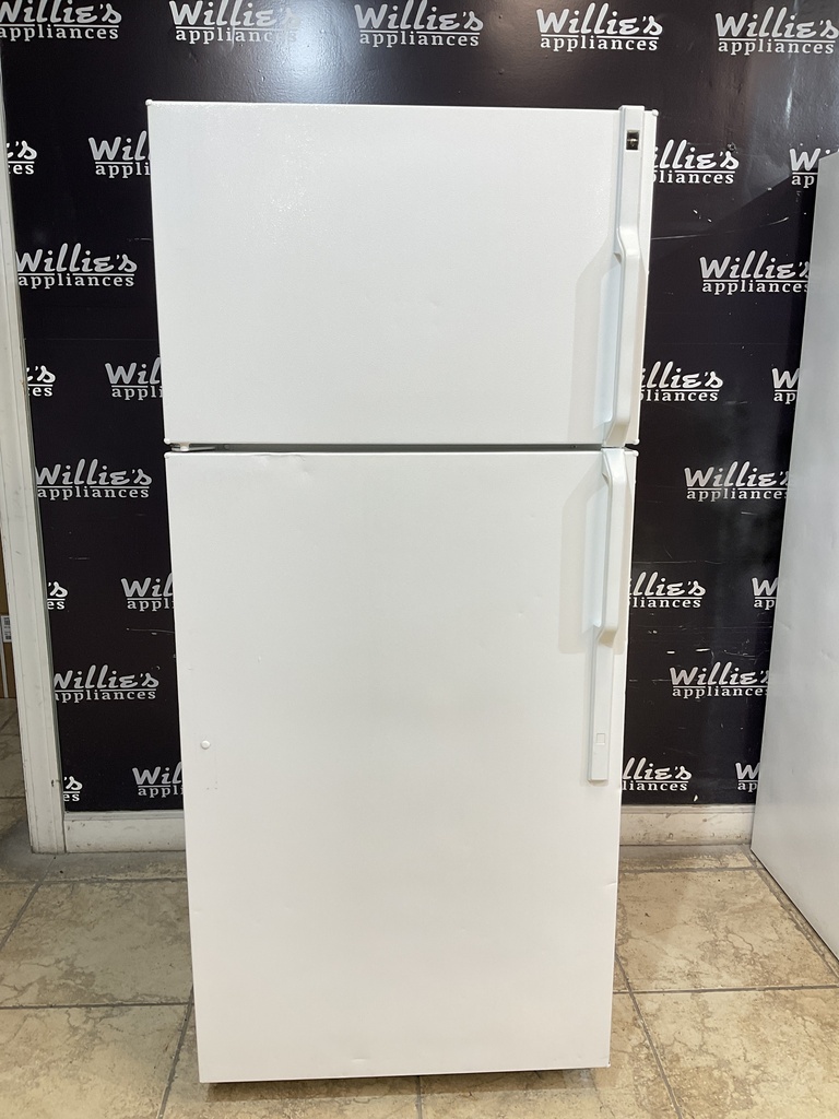Hotpoint Used Refrigerator Top and Bottom 28x64 1/2” 