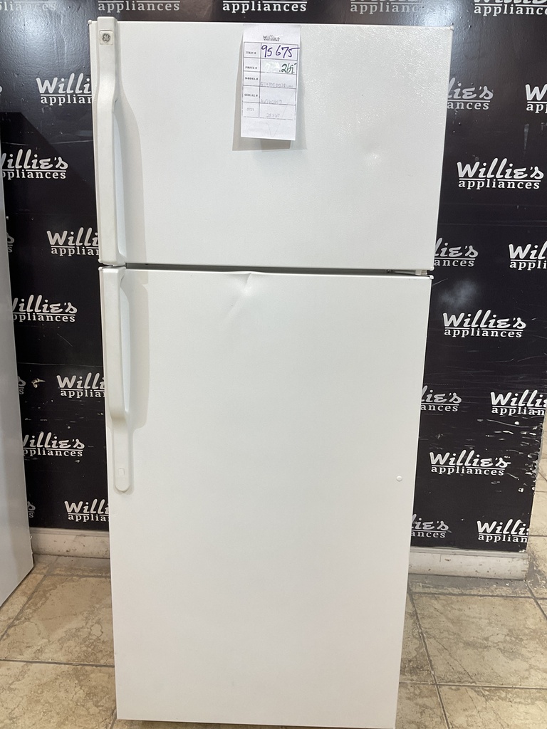 Ge Used Refrigerator Top and Bottom 28x67