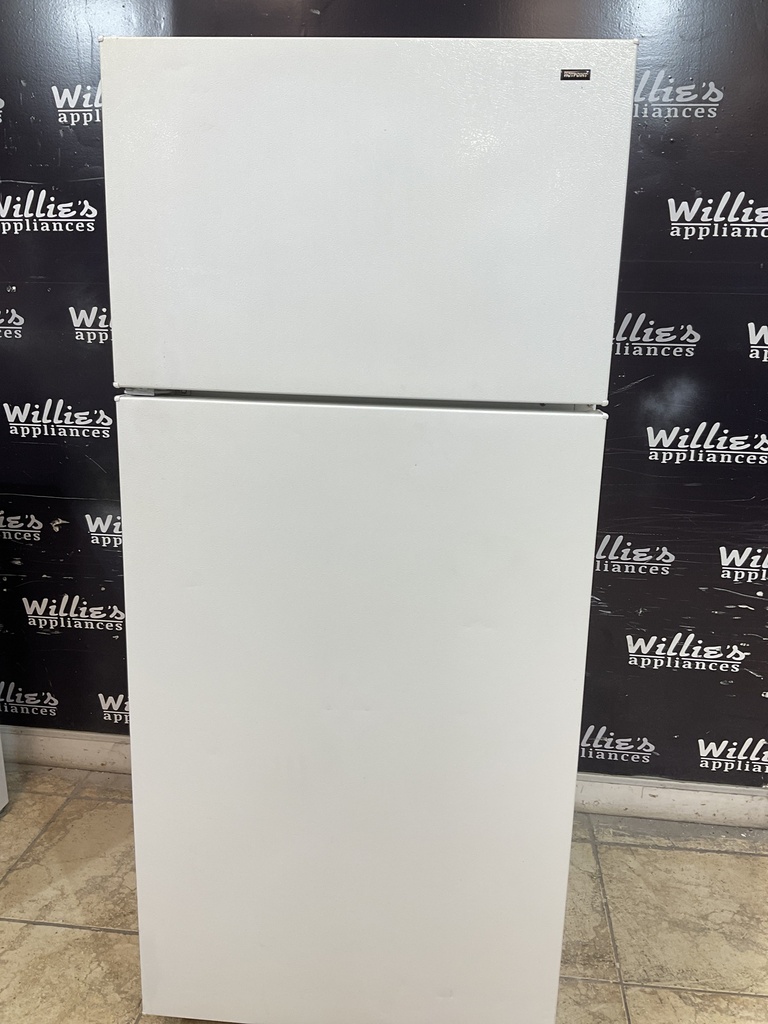 Hotpoint Used Refrigerator Top and Bottom 28x64 1/2” 