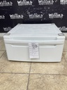 Lg Used Pedestal 27inches (White) 