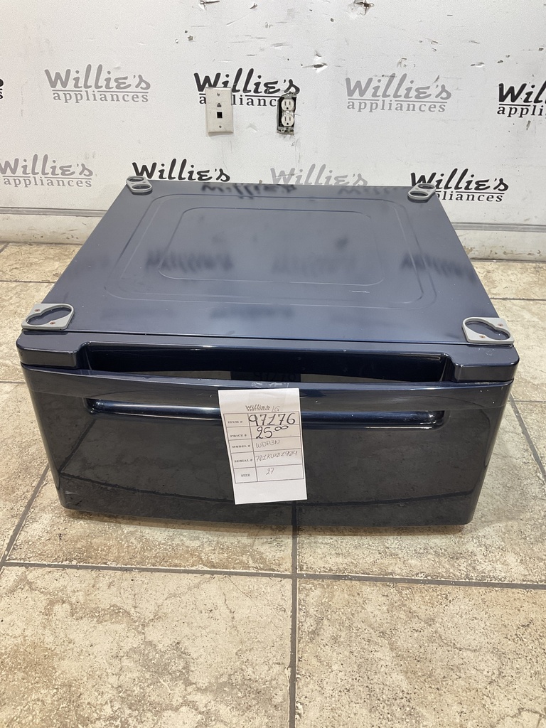Lg Used Pedestal 27inches (Blue) 