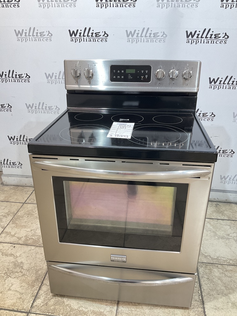 Frigidaire Used Electric Stove 220volts (40/50 AMP) 30inches {3 prong} (Stainless Steel) 