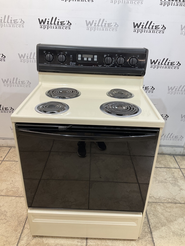Amana Used Electric Stove 220volts (40/50 AMP) 30inches {3 prong} (Bisque/Black) 