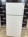 Hotpoint Used Refrigerator Top and Bottom 28x64 1/2” (White) 
