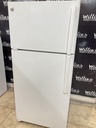 Ge Used Refrigerator Top and Bottom 28x61 1/2” (White) 