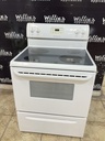 Frigidaire Used Electric Stove 220volts (40/50 AMP) 30inches {3 prong} (White)