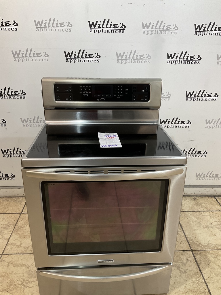 KitchenAid Used Electric Stove 220volts (40/50 AMP) 30inches (40/50 AMP) 30inches {no cord} (Stainless steel)