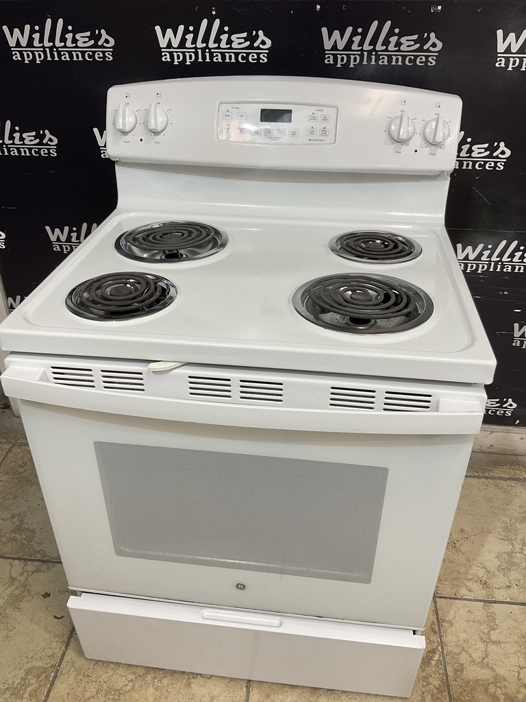Ge Used Electric Stove 220volts (40/50 AMP) 30inches {3 prong} (White) 