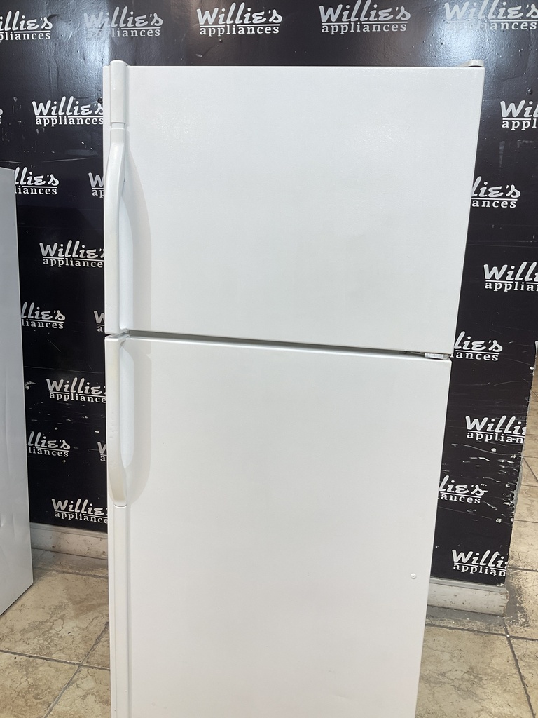 Kenmore Used Refrigerator Top and Bottom 30x65 1/2” (White) 