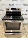 Frigidaire Used Electric Stove 220volts (40/50 AMP) 30inches {3 prong} 