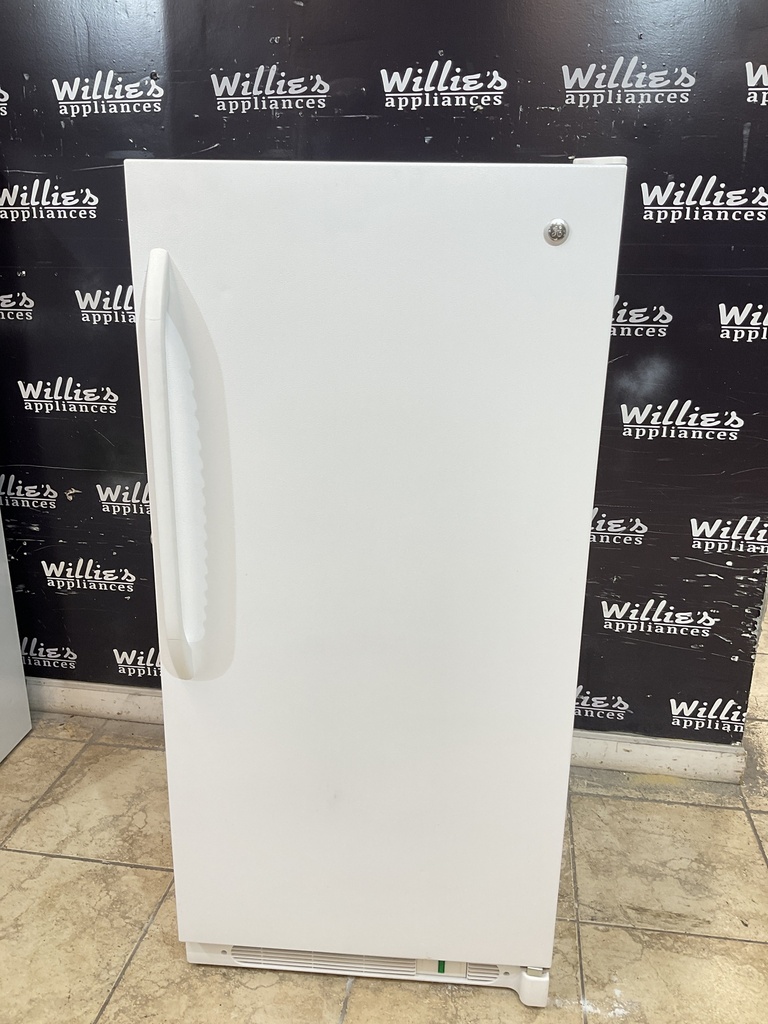 Ge Used Freezer Upright 28x59 1/2” (White) 