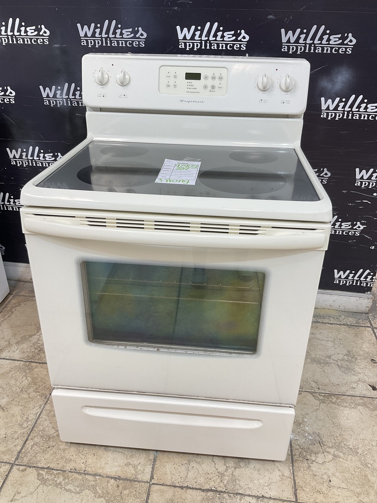 Frigidaire Used Electric Stove 220volts (40/50 AMP) 30inches {3 prong} (Bisque) 