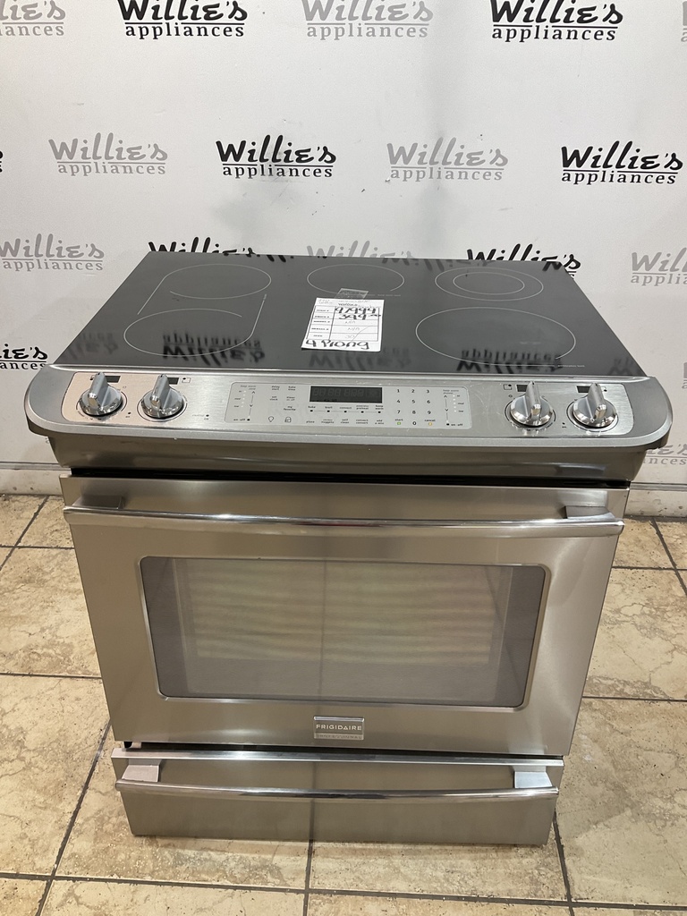 Frigidaire Used Electric Stove 220volts (40/50 AMP) 30inches {4 prong} (Stainless Steel)