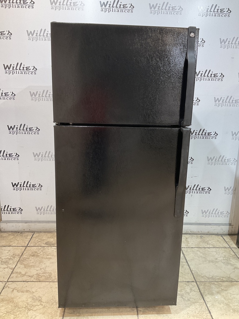 Ge Used Refrigerator Top and Bottom 28x64 1/2” (Black) 