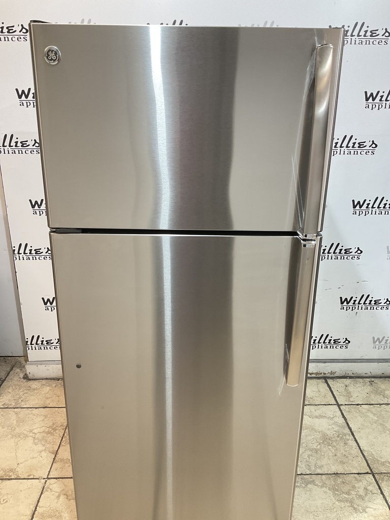 Ge Used Refrigerator Top and Bottom 28x64 (Stainless Steel) 