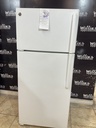 Ge Used Refrigerator Top and Bottom 28x64 (White)