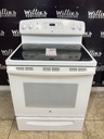 Ge Used Electric Stove 220volts (40/50 AMP) 30inches {4 prong} (White) 