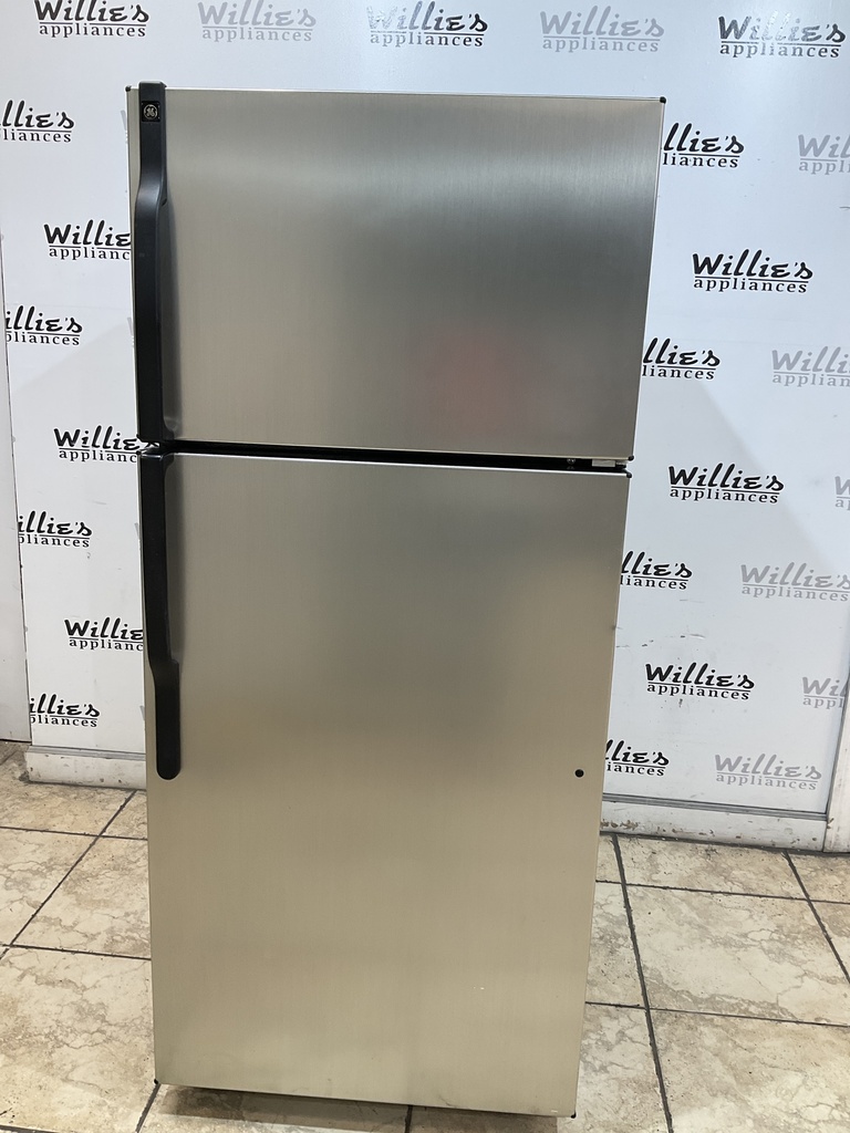 Ge Used Refrigerator Top and Bottom 28x64 1/2” (Stainless Steel) 