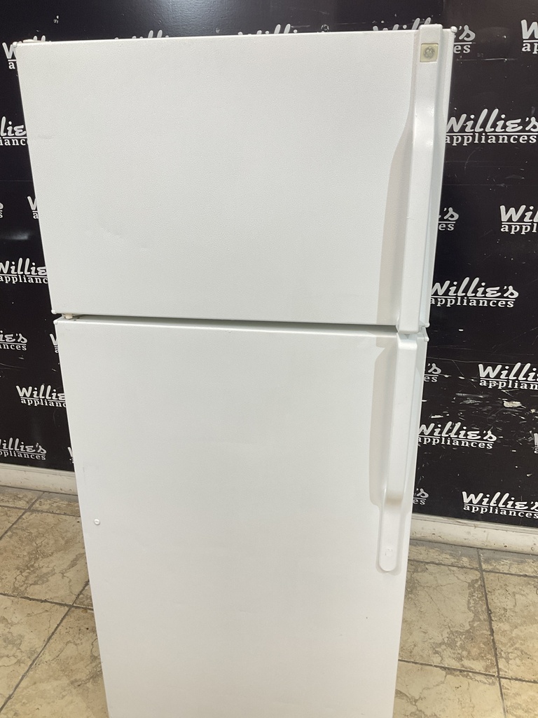 Ge Used Refrigerator Top and 28x64 1/2” (White) 